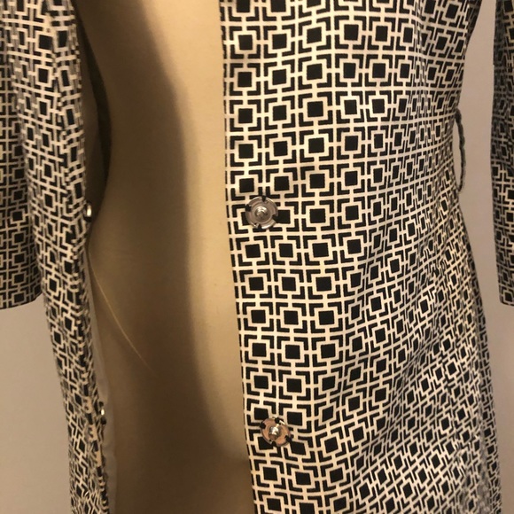 Chapter 1 Black & White blazer jacket. - Picture 7 of 7